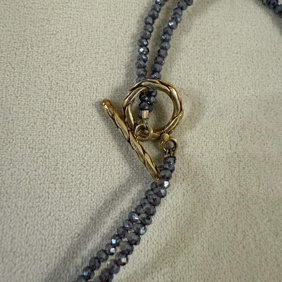 Elegant Shimmery Beaded Necklace with Teardrop Pendants - Picture 3 of 5